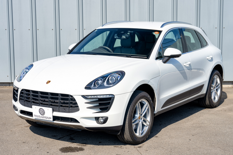 ポルシェ マカン ﾍﾞｰｽｸﾞﾚｰﾄﾞ　2017年ﾓﾃﾞﾙ ｱｹﾞｰﾄｸﾞﾚｰﾊｰﾌﾚｻﾞｰｼｰﾄ PCMﾅﾋﾞ ﾊﾟｰｸｱｼｽﾄ TPM ｸﾙｰｽﾞｺﾝﾄﾛｰﾙ ﾙｰﾌﾚｰﾙ ｵｰﾄﾃｰﾙｹﾞｰﾄ LDW ｶﾗｰｸﾚｽﾄｷｬｯﾌﾟ ﾏｶﾝﾀｰﾎﾞ19ｲﾝﾁAW　2年保証