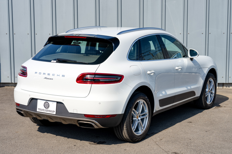 ポルシェ マカン ﾍﾞｰｽｸﾞﾚｰﾄﾞ　2017年ﾓﾃﾞﾙ ｱｹﾞｰﾄｸﾞﾚｰﾊｰﾌﾚｻﾞｰｼｰﾄ PCMﾅﾋﾞ ﾊﾟｰｸｱｼｽﾄ TPM ｸﾙｰｽﾞｺﾝﾄﾛｰﾙ ﾙｰﾌﾚｰﾙ ｵｰﾄﾃｰﾙｹﾞｰﾄ LDW ｶﾗｰｸﾚｽﾄｷｬｯﾌﾟ ﾏｶﾝﾀｰﾎﾞ19ｲﾝﾁAW　2年保証