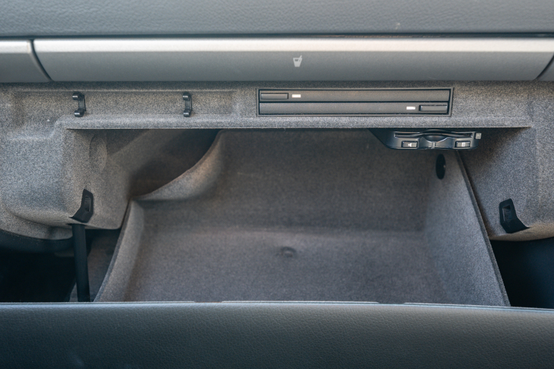 ポルシェ 911(Type997) ｶﾚﾗ　ﾌﾞﾗｯｸﾚｻﾞｰｼｰﾄ ｱﾙｶﾝﾀｰﾗﾙｰﾌﾗｲﾅｰ ｶﾛｯﾂｪﾘｱﾅﾋﾞ ﾌﾙｾｸﾞTV ｵｰﾄｴｱｺﾝ PSM ｷｾﾉﾝﾗｲﾄ F/Rﾌｫｸﾞ ｶﾚﾗ18ｲﾝﾁAW　2年保証