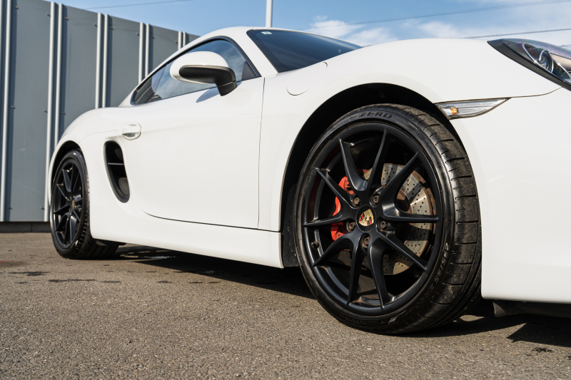 ポルシェ ケイマン(Type981) S ｽﾎﾟｰﾂｸﾛﾉPKG　2016年ﾓﾃﾞﾙ ﾌﾞﾗｯｸﾚｻﾞｰｼｰﾄ ｼｰﾄﾋｰﾀｰ ﾅﾋﾞTV ｽﾎﾟｰﾂﾃﾞｻﾞｲﾝｽﾃｱ PDLS BOSE ﾃｨﾝﾃｯﾄﾞﾙｯｸﾃｰﾙ TPM ｶﾚﾗS20ｲﾝﾁAW　2年保証