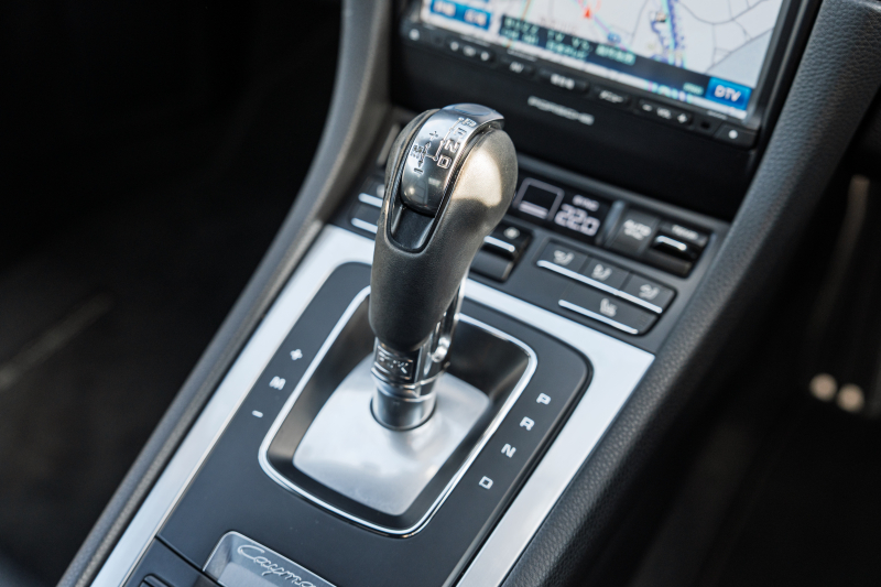 ポルシェ ケイマン(Type981) S ｽﾎﾟｰﾂｸﾛﾉPKG　2016年ﾓﾃﾞﾙ ﾌﾞﾗｯｸﾚｻﾞｰｼｰﾄ ｼｰﾄﾋｰﾀｰ ﾅﾋﾞTV ｽﾎﾟｰﾂﾃﾞｻﾞｲﾝｽﾃｱ PDLS BOSE ﾃｨﾝﾃｯﾄﾞﾙｯｸﾃｰﾙ TPM ｶﾚﾗS20ｲﾝﾁAW　2年保証