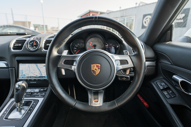 ポルシェ ケイマン(Type981) S ｽﾎﾟｰﾂｸﾛﾉPKG　2016年ﾓﾃﾞﾙ ﾌﾞﾗｯｸﾚｻﾞｰｼｰﾄ ｼｰﾄﾋｰﾀｰ ﾅﾋﾞTV ｽﾎﾟｰﾂﾃﾞｻﾞｲﾝｽﾃｱ PDLS BOSE ﾃｨﾝﾃｯﾄﾞﾙｯｸﾃｰﾙ TPM ｶﾚﾗS20ｲﾝﾁAW　2年保証