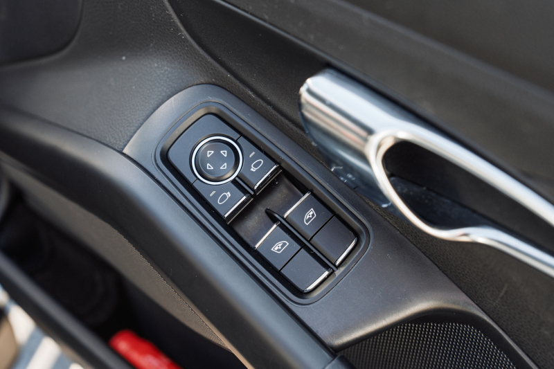 ポルシェ ケイマン(Type981) ﾍﾞｰｽｸﾞﾚｰﾄﾞ ｽﾎﾟｰﾂｸﾛﾉPKG　ﾌﾞﾗｯｸﾚｻﾞｰｼｰﾄ ｼｰﾄﾋｰﾀｰ ﾅﾋﾞTV ｽﾎﾟｰﾂﾃﾞｻﾞｲﾝｽﾃｱﾘﾝｸﾞ PDLS BOSE ｽﾎﾟｰﾂｼｬｰｼ ﾎﾞｸｽﾀｰS19ｲﾝﾁAW　2年保証