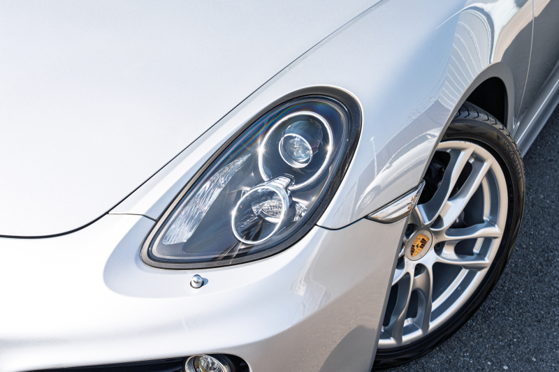 ポルシェ ケイマン(Type981) ﾍﾞｰｽｸﾞﾚｰﾄﾞ ｽﾎﾟｰﾂｸﾛﾉPKG　ﾌﾞﾗｯｸﾚｻﾞｰｼｰﾄ ｼｰﾄﾋｰﾀｰ ﾅﾋﾞTV ｽﾎﾟｰﾂﾃﾞｻﾞｲﾝｽﾃｱﾘﾝｸﾞ PDLS BOSE ｽﾎﾟｰﾂｼｬｰｼ ﾎﾞｸｽﾀｰS19ｲﾝﾁAW　2年保証