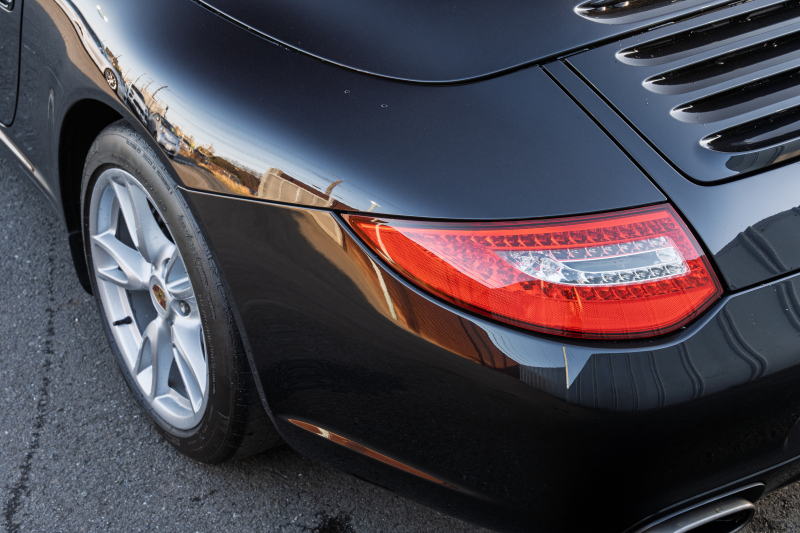 ポルシェ 911(Type997) ｶﾚﾗｶﾌﾞﾘｵﾚ ｽﾎﾟｰﾂｸﾛﾉPKG　後期ﾓﾃﾞﾙ 7速PDK ﾍﾞｰｼﾞｭﾚｻﾞｰｼｰﾄ ｼｰﾄﾋｰﾀｰ ｸﾗﾘｵﾝﾅﾋﾞ ﾊﾞｯｸｶﾒﾗ ｷｾﾉﾝﾍｯﾄﾞﾗｲﾄ ｵｰﾄｴｱｺﾝ ｶﾚﾗ18ｲﾝﾁAW　2年保証