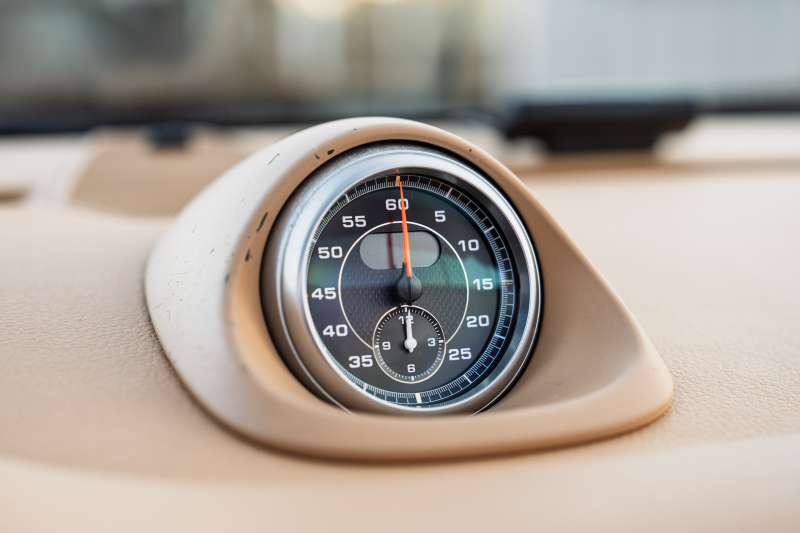 ポルシェ 911(Type997) ｶﾚﾗｶﾌﾞﾘｵﾚ ｽﾎﾟｰﾂｸﾛﾉPKG　後期ﾓﾃﾞﾙ 7速PDK ﾍﾞｰｼﾞｭﾚｻﾞｰｼｰﾄ ｼｰﾄﾋｰﾀｰ ｸﾗﾘｵﾝﾅﾋﾞ ﾊﾞｯｸｶﾒﾗ ｷｾﾉﾝﾍｯﾄﾞﾗｲﾄ ｵｰﾄｴｱｺﾝ ｶﾚﾗ18ｲﾝﾁAW　2年保証