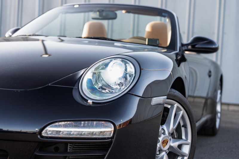 ポルシェ 911(Type997) ｶﾚﾗｶﾌﾞﾘｵﾚ ｽﾎﾟｰﾂｸﾛﾉPKG　後期ﾓﾃﾞﾙ 7速PDK ﾍﾞｰｼﾞｭﾚｻﾞｰｼｰﾄ ｼｰﾄﾋｰﾀｰ ｸﾗﾘｵﾝﾅﾋﾞ ﾊﾞｯｸｶﾒﾗ ｷｾﾉﾝﾍｯﾄﾞﾗｲﾄ ｵｰﾄｴｱｺﾝ ｶﾚﾗ18ｲﾝﾁAW　2年保証