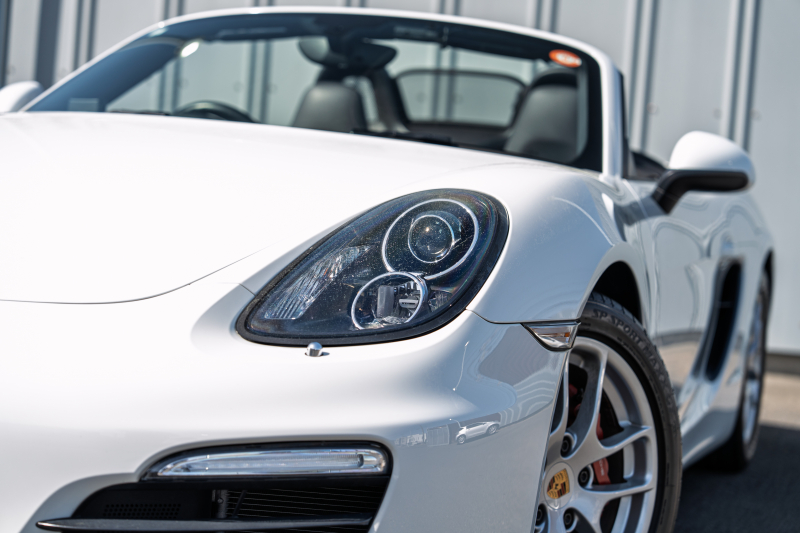 ポルシェ ボクスター(Type981) ﾍﾞｰｽｸﾞﾚｰﾄﾞ　ﾌﾞﾗｯｸﾊｰﾌﾚｻﾞｰ ﾌﾞﾗｯｸｿﾌﾄﾄｯﾌﾟ ﾅﾋﾞTV ｽﾎﾟｰﾂﾃﾞｻﾞｲﾝｽﾃｱﾘﾝｸﾞ PDLS ｵｰﾄA/C 電動Dﾐﾗｰ ｹｲﾏﾝ18ｲﾝﾁAW ｶﾗｰｸﾚｽﾄｾﾝﾀｰｷｬｯﾌﾟ　2年保証