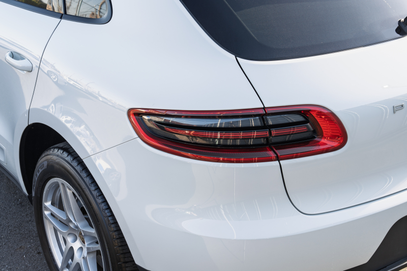 ポルシェ マカン ﾍﾞｰｽｸﾞﾚｰﾄﾞ　ﾌﾞﾗｯｸﾊｰﾌﾚｻﾞｰｼｰﾄ ｸﾗﾘｵﾝSDﾅﾋﾞ ﾌﾙｾｸﾞTV PDLS ｵｰﾄﾃｰﾙｹﾞｰﾄ ｶﾗｰｸﾚｽﾄｷｬｯﾌﾟ ﾏｶﾝS18ｲﾝﾁAW ﾊﾞｯｸ&ｻｲﾄﾞｶﾒﾗ ﾏﾙﾁﾌｧﾝｸｼｮﾝｽﾃｱ　2年保証