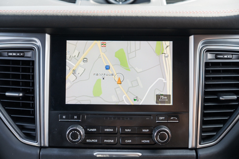 ポルシェ マカン GTS ｽﾎﾟｰﾂｸﾛﾉPKG　MY17 GTSｲﾝﾃﾘｱPKG ﾌﾞﾗｯｸﾚｻﾞｰｼｰﾄ PCM ｽﾎﾟｰﾂｴｸﾞｿﾞｰｽﾄ ﾊﾟﾄﾞﾙ  PASM PDLS/LED ｸﾙｺﾝ RSｽﾊﾟｲﾀﾞｰ20AW　2年保証