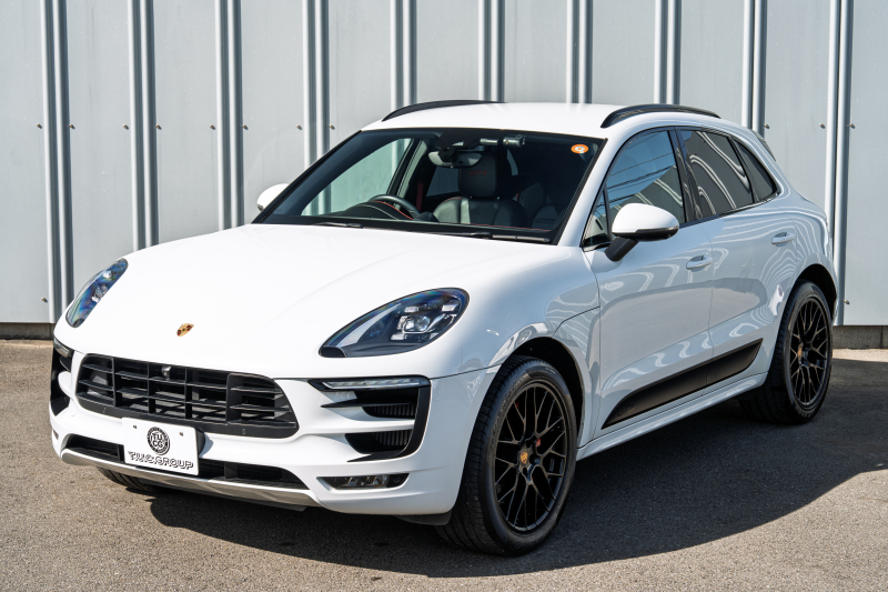 ポルシェ マカン GTS ｽﾎﾟｰﾂｸﾛﾉPKG　MY17 GTSｲﾝﾃﾘｱPKG ﾌﾞﾗｯｸﾚｻﾞｰｼｰﾄ PCM ｽﾎﾟｰﾂｴｸﾞｿﾞｰｽﾄ ﾊﾟﾄﾞﾙ  PASM PDLS/LED ｸﾙｺﾝ RSｽﾊﾟｲﾀﾞｰ20AW　2年保証