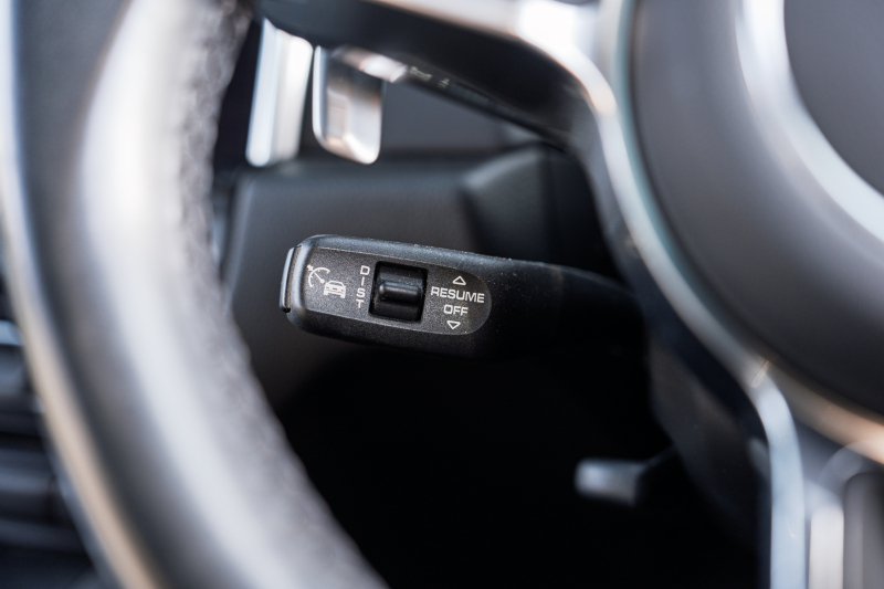 ポルシェ マカン ﾍﾞｰｽｸﾞﾚｰﾄﾞ　ﾌﾞﾗｯｸﾊｰﾌﾚｻﾞｰ ｼｰﾄﾋｰﾀｰ ﾊﾟﾉﾗﾏｻﾝﾙｰﾌ PCMﾅﾋﾞ ｱﾗｳﾝﾄﾞﾋﾞｭｰ ｴﾝﾄﾘｰﾄﾞﾗｲﾌﾞ ACC ﾚｰﾝﾁｪﾝｼﾞ ﾊﾟｰｸｱｼｽﾄ LEDﾗｲﾄ TPM ﾏｶﾝｽﾎﾟｰﾂ19ｲﾝﾁAW　2年保証