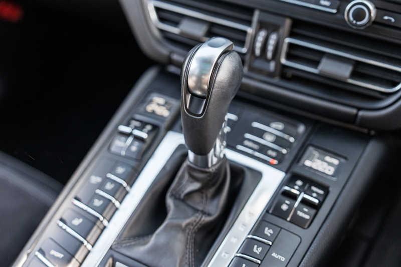 ポルシェ マカン ﾍﾞｰｽｸﾞﾚｰﾄﾞ　ﾌﾞﾗｯｸﾊｰﾌﾚｻﾞｰ ｼｰﾄﾋｰﾀｰ ﾊﾟﾉﾗﾏｻﾝﾙｰﾌ PCMﾅﾋﾞ ｱﾗｳﾝﾄﾞﾋﾞｭｰ ｴﾝﾄﾘｰﾄﾞﾗｲﾌﾞ ACC ﾚｰﾝﾁｪﾝｼﾞ ﾊﾟｰｸｱｼｽﾄ LEDﾗｲﾄ TPM ﾏｶﾝｽﾎﾟｰﾂ19ｲﾝﾁAW　2年保証