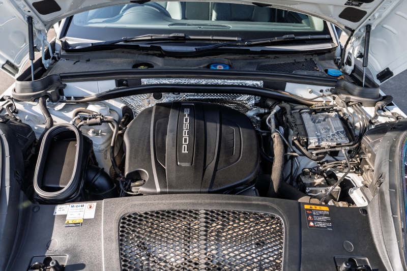 ポルシェ マカン ﾍﾞｰｽｸﾞﾚｰﾄﾞ　ﾌﾞﾗｯｸﾊｰﾌﾚｻﾞｰ ｼｰﾄﾋｰﾀｰ ﾊﾟﾉﾗﾏｻﾝﾙｰﾌ PCMﾅﾋﾞ ｱﾗｳﾝﾄﾞﾋﾞｭｰ ｴﾝﾄﾘｰﾄﾞﾗｲﾌﾞ ACC ﾚｰﾝﾁｪﾝｼﾞ ﾊﾟｰｸｱｼｽﾄ LEDﾗｲﾄ TPM ﾏｶﾝｽﾎﾟｰﾂ19ｲﾝﾁAW　2年保証