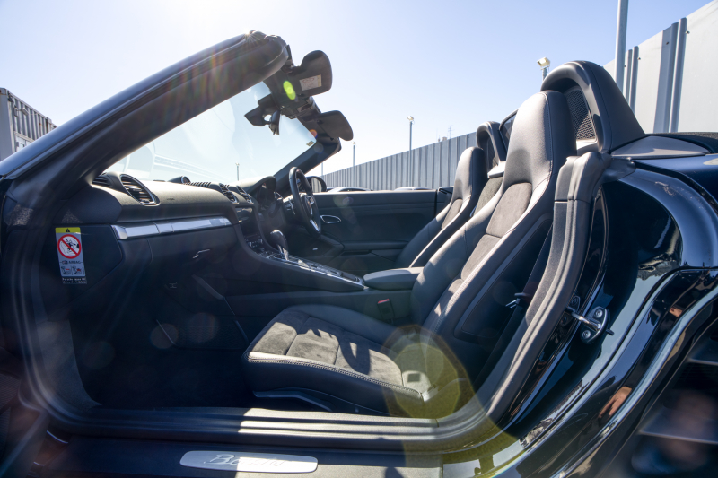 ポルシェ 718 ボクスター ﾍﾞｰｽｸﾞﾚｰﾄﾞ ｽﾎﾟｰﾂｸﾛﾉPKG　ﾌﾞﾗｯｸﾊｰﾌﾚｻﾞｰｼｰﾄ ｼｰﾄﾋｰﾀｰ ﾌﾞﾗｯｸｿﾌﾄﾄｯﾌﾟ PCMﾅﾋﾞTV CarPlay BOSE GTｽﾎﾟｰﾂｽﾃｱ ｷｾﾉﾝ ｵｰﾄｴｱｺﾝ TPM ﾊﾟｰｸｱｼｽﾄ 電格ﾐﾗｰ ﾎﾞｸｽﾀｰ18ｲﾝﾁAW　2年保証