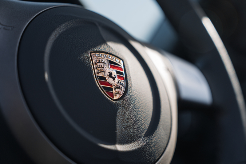 ポルシェ ボクスター(Type987) ﾍﾞｰｽｸﾞﾚｰﾄﾞ　2008年ﾓﾃﾞﾙ 5速ﾏﾆｭｱﾙ ｽﾄｰﾝｸﾞﾚｰﾊｰﾌﾚｻﾞｰ ﾌﾞﾗｯｸｿﾌﾄﾄｯﾌﾟ ｶﾛｯﾂｪﾘｱﾅﾋﾞ ｽﾎﾟｰﾂｽﾃｱﾘﾝｸﾞ ﾋﾞﾙｼｭﾀｲﾝｻｽ 18ｲﾝﾁAW　2年保証