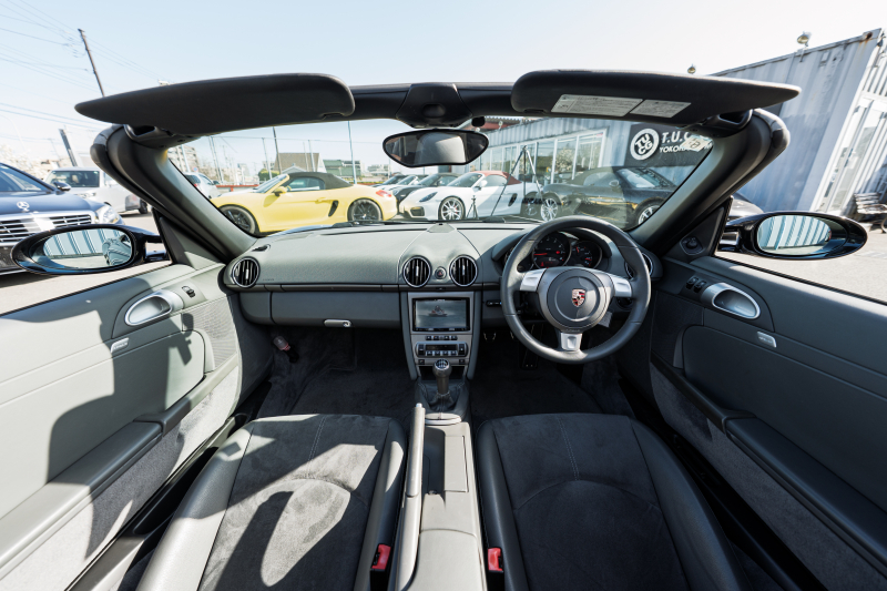 ポルシェ ボクスター(Type987) ﾍﾞｰｽｸﾞﾚｰﾄﾞ　2008年ﾓﾃﾞﾙ 5速ﾏﾆｭｱﾙ ｽﾄｰﾝｸﾞﾚｰﾊｰﾌﾚｻﾞｰ ﾌﾞﾗｯｸｿﾌﾄﾄｯﾌﾟ ｶﾛｯﾂｪﾘｱﾅﾋﾞ ｽﾎﾟｰﾂｽﾃｱﾘﾝｸﾞ ﾋﾞﾙｼｭﾀｲﾝｻｽ 18ｲﾝﾁAW　2年保証