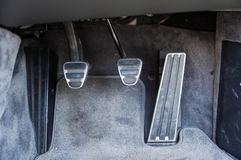 ポルシェ ボクスター(Type987) ﾍﾞｰｽｸﾞﾚｰﾄﾞ　2008年ﾓﾃﾞﾙ 5速ﾏﾆｭｱﾙ ｽﾄｰﾝｸﾞﾚｰﾊｰﾌﾚｻﾞｰ ﾌﾞﾗｯｸｿﾌﾄﾄｯﾌﾟ ｶﾛｯﾂｪﾘｱﾅﾋﾞ ｽﾎﾟｰﾂｽﾃｱﾘﾝｸﾞ ﾋﾞﾙｼｭﾀｲﾝｻｽ 18ｲﾝﾁAW　2年保証