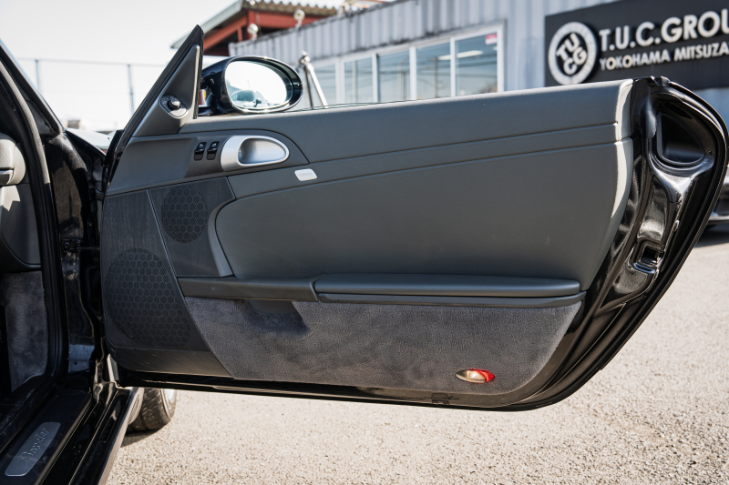 ポルシェ ボクスター(Type987) ﾍﾞｰｽｸﾞﾚｰﾄﾞ　2008年ﾓﾃﾞﾙ 5速ﾏﾆｭｱﾙ ｽﾄｰﾝｸﾞﾚｰﾊｰﾌﾚｻﾞｰ ﾌﾞﾗｯｸｿﾌﾄﾄｯﾌﾟ ｶﾛｯﾂｪﾘｱﾅﾋﾞ ｽﾎﾟｰﾂｽﾃｱﾘﾝｸﾞ ﾋﾞﾙｼｭﾀｲﾝｻｽ 18ｲﾝﾁAW　2年保証