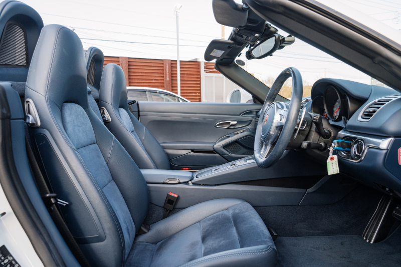 ポルシェ ボクスター(Type981) S　ﾖｯﾃｨﾝｸﾞﾌﾞﾙｰﾊｰﾌﾚｻﾞｰｼｰﾄ ｼｰﾄﾋｰﾀｰ ﾌﾞﾙｰｿﾌﾄﾄｯﾌﾟ ｶﾛｯﾂｪﾘｱﾅﾋﾞ ﾌﾙｾｸﾞTV CarPlay Bｶﾒﾗ PDLS ｽﾎﾟｰﾂﾃﾞｻﾞｲﾝｽﾃｱﾘﾝｸﾞ 電動Dﾐﾗｰ ｵｰﾄA/C ｹｲﾏﾝS19AW　2年保証