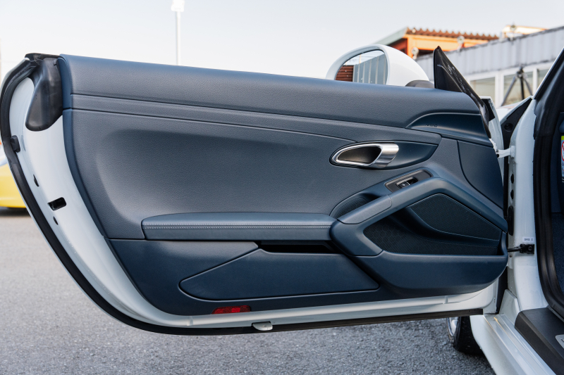 ポルシェ ボクスター(Type981) S　ﾖｯﾃｨﾝｸﾞﾌﾞﾙｰﾊｰﾌﾚｻﾞｰｼｰﾄ ｼｰﾄﾋｰﾀｰ ﾌﾞﾙｰｿﾌﾄﾄｯﾌﾟ ｶﾛｯﾂｪﾘｱﾅﾋﾞ ﾌﾙｾｸﾞTV CarPlay Bｶﾒﾗ PDLS ｽﾎﾟｰﾂﾃﾞｻﾞｲﾝｽﾃｱﾘﾝｸﾞ 電動Dﾐﾗｰ ｵｰﾄA/C ｹｲﾏﾝS19AW　2年保証