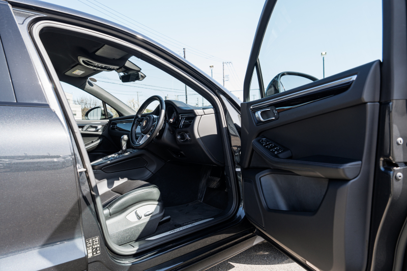 ポルシェ マカン S ｽﾎﾟｰﾂｸﾛﾉPKG　MY20 1ｵｰﾅｰ ｽﾎﾟｰﾂﾃﾞｻﾞｲﾝPKG ﾌﾞﾗｯｸﾚｻﾞｰｼｰﾄ PCMﾅﾋﾞ PASM ACC ﾚｰﾝﾁｪﾝｼﾞｱｼｽﾄ RSｽﾊﾟｲﾀﾞｰ21AW　2年保証