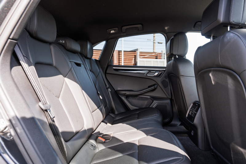 ポルシェ マカン S ｽﾎﾟｰﾂｸﾛﾉPKG　MY20 1ｵｰﾅｰ ｽﾎﾟｰﾂﾃﾞｻﾞｲﾝPKG ﾌﾞﾗｯｸﾚｻﾞｰｼｰﾄ PCMﾅﾋﾞ PASM ACC ﾚｰﾝﾁｪﾝｼﾞｱｼｽﾄ RSｽﾊﾟｲﾀﾞｰ21AW　2年保証