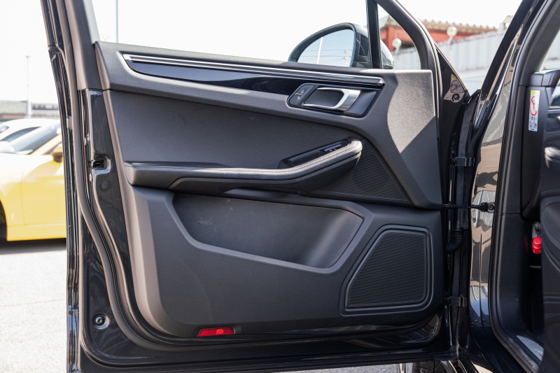 ポルシェ マカン S ｽﾎﾟｰﾂｸﾛﾉPKG　MY20 1ｵｰﾅｰ ｽﾎﾟｰﾂﾃﾞｻﾞｲﾝPKG ﾌﾞﾗｯｸﾚｻﾞｰｼｰﾄ PCMﾅﾋﾞ PASM ACC ﾚｰﾝﾁｪﾝｼﾞｱｼｽﾄ RSｽﾊﾟｲﾀﾞｰ21AW　2年保証