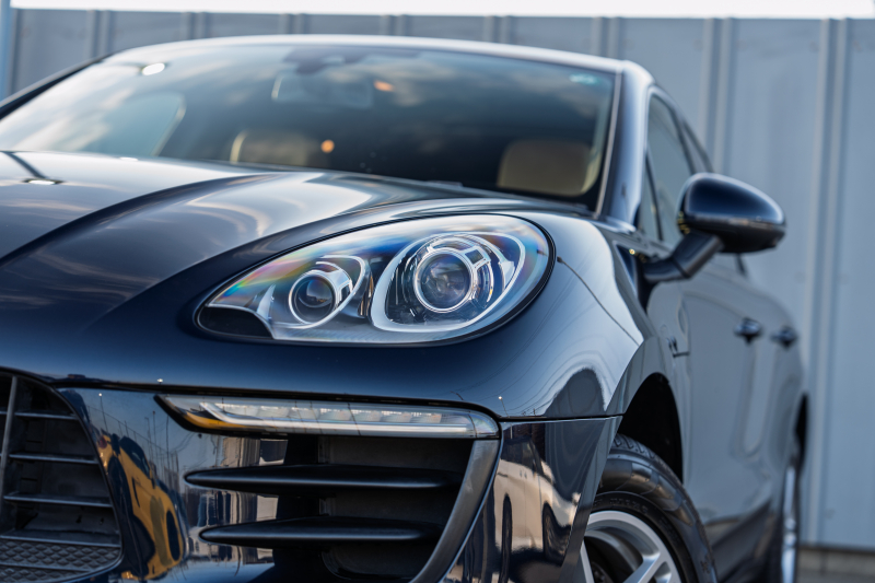 ポルシェ マカン ﾍﾞｰｽｸﾞﾚｰﾄﾞ　ﾍﾞｰｼﾞｭﾊｰﾌﾚｻﾞｰｼｰﾄ ﾊﾟﾉﾗﾏSR PCMﾅﾋﾞ ｴﾝﾄﾘｰD TPM ｸﾙｰｽﾞｺﾝﾄﾛｰﾙ ﾚｰﾝﾁｪﾝｼﾞｱｼｽﾄ LDW ｶﾗｰｸﾚｽﾄｷｬｯﾌﾟ ﾏｶﾝS18ｲﾝﾁAW　2年保証