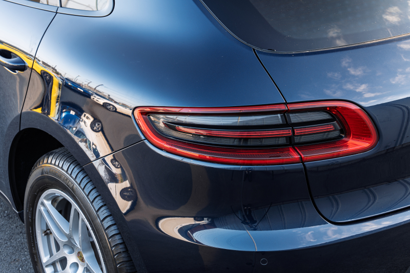 ポルシェ マカン ﾍﾞｰｽｸﾞﾚｰﾄﾞ　ﾍﾞｰｼﾞｭﾊｰﾌﾚｻﾞｰｼｰﾄ ﾊﾟﾉﾗﾏSR PCMﾅﾋﾞ ｴﾝﾄﾘｰD TPM ｸﾙｰｽﾞｺﾝﾄﾛｰﾙ ﾚｰﾝﾁｪﾝｼﾞｱｼｽﾄ LDW ｶﾗｰｸﾚｽﾄｷｬｯﾌﾟ ﾏｶﾝS18ｲﾝﾁAW　2年保証