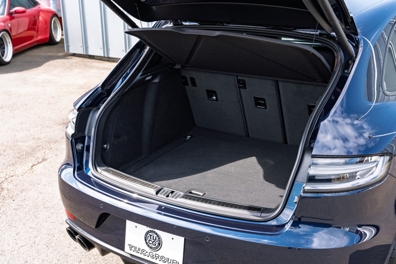 ポルシェ マカン GTS ｽﾎﾟｰﾂｸﾛﾉPKG　ﾌﾞﾗｯｸﾚｻﾞｰPKG PCM AppleCarPlay ｽﾎﾟｴｸﾞACC ｴﾝﾄﾘｰﾄﾞﾗｲﾌﾞ PASM/ｴｱｻｽ PDLS/LED RSｽﾊﾟｲﾀﾞｰ20AW　2年保証