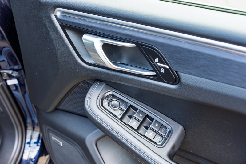 ポルシェ マカン GTS ｽﾎﾟｰﾂｸﾛﾉPKG　ﾌﾞﾗｯｸﾚｻﾞｰPKG PCM AppleCarPlay ｽﾎﾟｴｸﾞACC ｴﾝﾄﾘｰﾄﾞﾗｲﾌﾞ PASM/ｴｱｻｽ PDLS/LED RSｽﾊﾟｲﾀﾞｰ20AW　2年保証