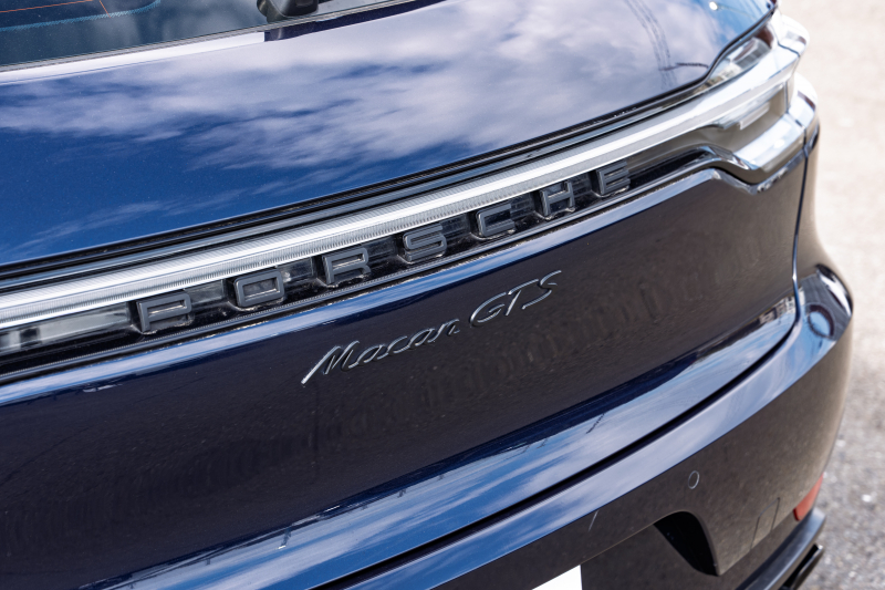 ポルシェ マカン GTS ｽﾎﾟｰﾂｸﾛﾉPKG　ﾌﾞﾗｯｸﾚｻﾞｰPKG PCM AppleCarPlay ｽﾎﾟｴｸﾞACC ｴﾝﾄﾘｰﾄﾞﾗｲﾌﾞ PASM/ｴｱｻｽ PDLS/LED RSｽﾊﾟｲﾀﾞｰ20AW　2年保証