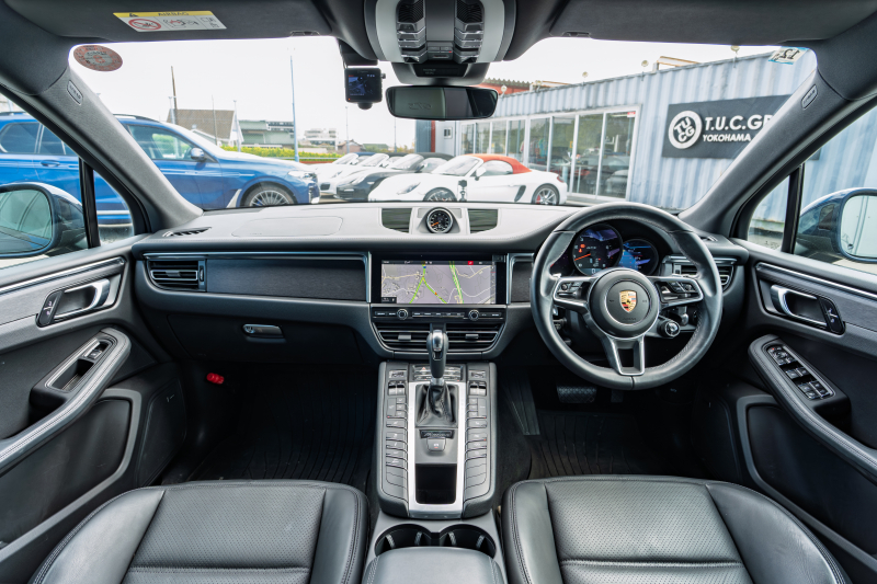 ポルシェ マカン GTS ｽﾎﾟｰﾂｸﾛﾉPKG　ﾌﾞﾗｯｸﾚｻﾞｰPKG PCM AppleCarPlay ｽﾎﾟｴｸﾞACC ｴﾝﾄﾘｰﾄﾞﾗｲﾌﾞ PASM/ｴｱｻｽ PDLS/LED RSｽﾊﾟｲﾀﾞｰ20AW　2年保証