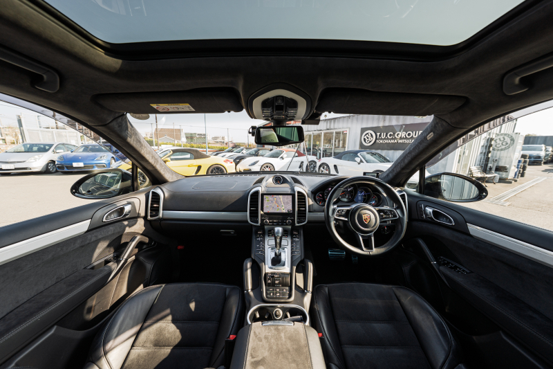 ポルシェ カイエン GTS ｽﾎﾟｰﾂｸﾛﾉPKG　1ｵﾅ MY18 ﾌﾞﾗｯｸﾊｰﾌﾚｻﾞｰｼｰﾄ ｼｰﾄﾋｰﾀｰ ﾊﾟﾉﾗﾏSR PCMﾅﾋﾞ ｴﾝﾄﾘｰﾄﾞﾗｲﾌﾞ ｷｾﾉﾝﾗｲﾄ ｽﾎﾟｰﾂﾃｰﾙﾊﾟｲﾌﾟ RSｽﾊﾟｲﾀﾞｰ20ｲﾝﾁAW　2年保証