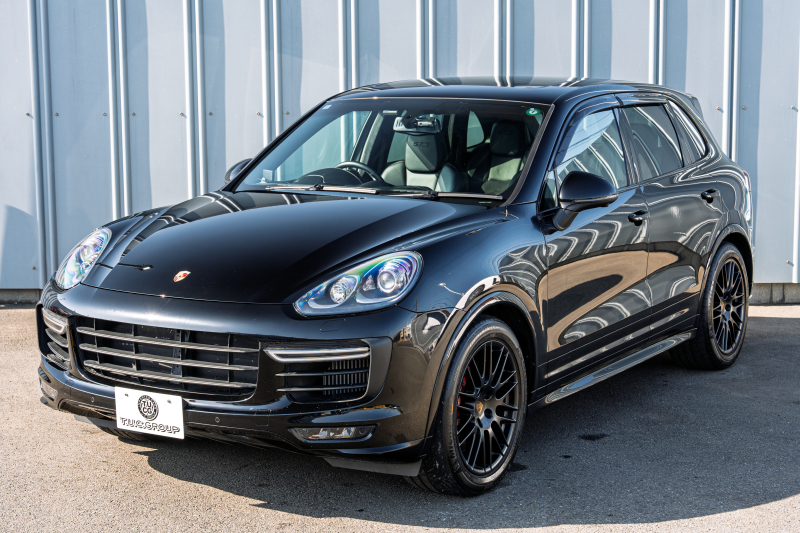 ポルシェ カイエン GTS ｽﾎﾟｰﾂｸﾛﾉPKG　1ｵﾅ MY18 ﾌﾞﾗｯｸﾊｰﾌﾚｻﾞｰｼｰﾄ ｼｰﾄﾋｰﾀｰ ﾊﾟﾉﾗﾏSR PCMﾅﾋﾞ ｴﾝﾄﾘｰﾄﾞﾗｲﾌﾞ ｷｾﾉﾝﾗｲﾄ ｽﾎﾟｰﾂﾃｰﾙﾊﾟｲﾌﾟ RSｽﾊﾟｲﾀﾞｰ20ｲﾝﾁAW　2年保証