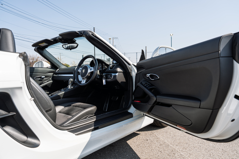 ポルシェ ボクスター(Type981) S　ﾌﾞﾗｯｸﾊｰﾌﾚｻﾞｰｼｰﾄ ｼｰﾄﾋｰﾀｰ ﾚｯﾄﾞｿﾌﾄﾄｯﾌﾟ ｸﾗﾘｵﾝﾅﾋﾞ ﾌﾙｾｸﾞTV ｽﾎﾟｰﾂﾃﾞｻﾞｲﾝｽﾃｱ ｷｾﾉﾝ 電動ﾄﾞｱﾐﾗｰ TPM ｶﾚﾗS20ｲﾝﾁAW　2年保証