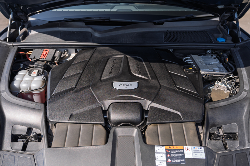 ポルシェ カイエン S ｽﾎﾟｰﾂｸﾛﾉPKG　ﾍﾞｰｼﾞｭﾚｻﾞｰｼｰﾄ ﾊﾟﾉﾗﾏﾙｰﾌ PCM CarPlay PASM/ｴｱｻｽ PDLS+ ﾌﾞﾙﾒｽﾀｰ ﾍﾞﾝﾁﾚｰﾀｰ ｱﾝﾋﾞｴﾝﾄﾗｲﾄ ACC RSｽﾊﾟｲﾀﾞｰ21ｲﾝﾁAW　2年保証