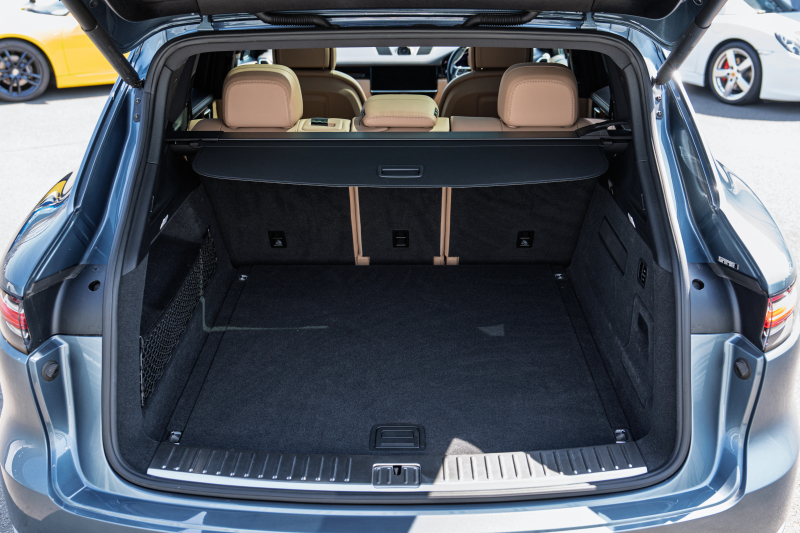 ポルシェ カイエン S ｽﾎﾟｰﾂｸﾛﾉPKG　ﾍﾞｰｼﾞｭﾚｻﾞｰｼｰﾄ ﾊﾟﾉﾗﾏﾙｰﾌ PCM CarPlay PASM/ｴｱｻｽ PDLS+ ﾌﾞﾙﾒｽﾀｰ ﾍﾞﾝﾁﾚｰﾀｰ ｱﾝﾋﾞｴﾝﾄﾗｲﾄ ACC RSｽﾊﾟｲﾀﾞｰ21ｲﾝﾁAW　2年保証