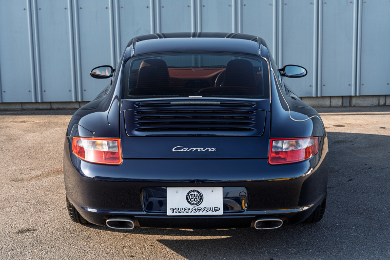 ポルシェ 911(Type997) ｶﾚﾗ　ﾃﾗｺｯﾀﾚｻﾞｰｼｰﾄ ｱﾙｶﾝﾀｰﾗﾙｰﾌﾗｲﾅｰ ｲｸﾘﾌﾟｽﾅﾋﾞTV ｵｰﾄｴｱｺﾝ PSM ｷｾﾉﾝﾗｲﾄ F/Rﾌｫｸﾞ ｽﾎﾟｰﾂﾃﾞｻﾞｲﾝ19ｲﾝﾁAW　2年保証