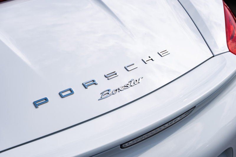 ポルシェ ボクスター(Type981) ﾍﾞｰｽｸﾞﾚｰﾄﾞ　ﾌﾞﾗｯｸﾊｰﾌﾚｻﾞｰ ﾌﾞﾗｯｸｿﾌﾄﾄｯﾌﾟ ﾅﾋﾞTV ｽﾎﾟｰﾂﾃﾞｻﾞｲﾝｽﾃｱﾘﾝｸﾞ PDLS 電動Dﾐﾗｰ TPM ﾎﾞｸｽﾀｰ18ｲﾝﾁAW　2年保証