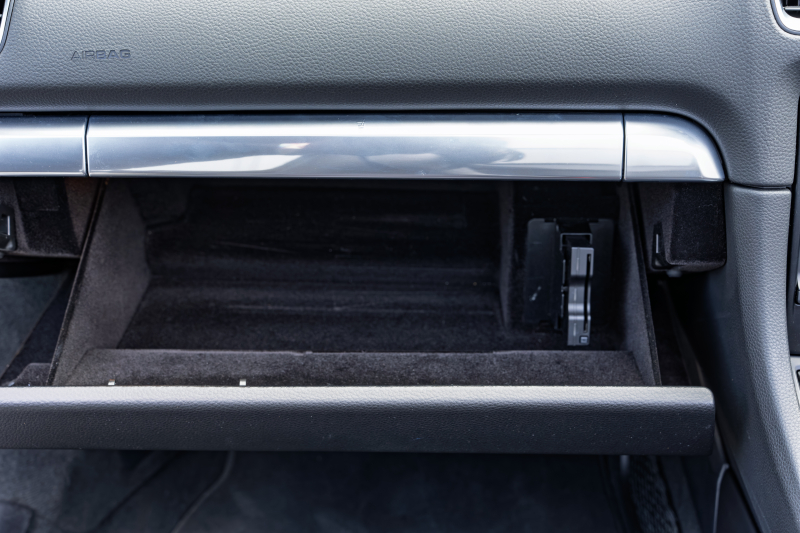 ポルシェ ボクスター(Type981) ﾍﾞｰｽｸﾞﾚｰﾄﾞ　ﾌﾞﾗｯｸﾊｰﾌﾚｻﾞｰ ﾌﾞﾗｯｸｿﾌﾄﾄｯﾌﾟ ﾅﾋﾞTV ｽﾎﾟｰﾂﾃﾞｻﾞｲﾝｽﾃｱﾘﾝｸﾞ PDLS 電動Dﾐﾗｰ TPM ﾎﾞｸｽﾀｰ18ｲﾝﾁAW　2年保証