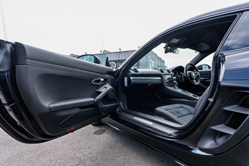 ポルシェ 718 ケイマン S ｽﾎﾟｰﾂｸﾛﾉPKG　ﾌﾞﾗｯｸﾊｰﾌﾚｻﾞｰｼｰﾄ PCMﾅﾋﾞ AppleCarplay GTｽﾎﾟｰﾂｽﾃｱ TPM ｷｾﾉﾝ 電格ﾐﾗｰ ｹｲﾏﾝS19ｲﾝﾁAW ﾊﾟｰｸｱｼｽﾄ　2年保証