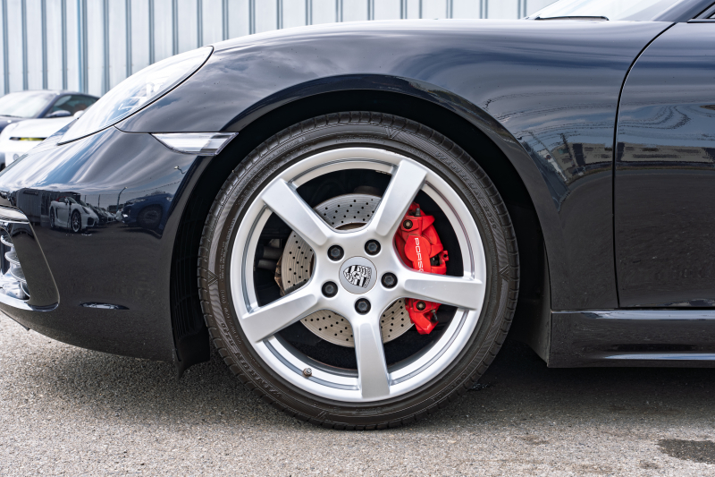 ポルシェ 718 ケイマン S ｽﾎﾟｰﾂｸﾛﾉPKG　ﾌﾞﾗｯｸﾊｰﾌﾚｻﾞｰｼｰﾄ PCMﾅﾋﾞ AppleCarplay GTｽﾎﾟｰﾂｽﾃｱ TPM ｷｾﾉﾝ 電格ﾐﾗｰ ｹｲﾏﾝS19ｲﾝﾁAW ﾊﾟｰｸｱｼｽﾄ　2年保証