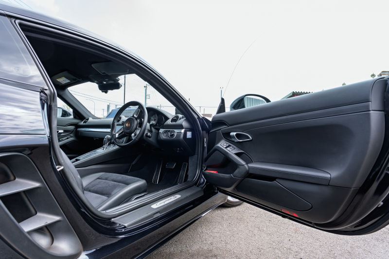 ポルシェ 718 ケイマン S ｽﾎﾟｰﾂｸﾛﾉPKG　ﾌﾞﾗｯｸﾊｰﾌﾚｻﾞｰｼｰﾄ PCMﾅﾋﾞ AppleCarplay GTｽﾎﾟｰﾂｽﾃｱ TPM ｷｾﾉﾝ 電格ﾐﾗｰ ｹｲﾏﾝS19ｲﾝﾁAW ﾊﾟｰｸｱｼｽﾄ　2年保証