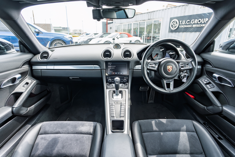 ポルシェ 718 ケイマン S ｽﾎﾟｰﾂｸﾛﾉPKG　ﾌﾞﾗｯｸﾊｰﾌﾚｻﾞｰｼｰﾄ PCMﾅﾋﾞ AppleCarplay GTｽﾎﾟｰﾂｽﾃｱ TPM ｷｾﾉﾝ 電格ﾐﾗｰ ｹｲﾏﾝS19ｲﾝﾁAW ﾊﾟｰｸｱｼｽﾄ　2年保証