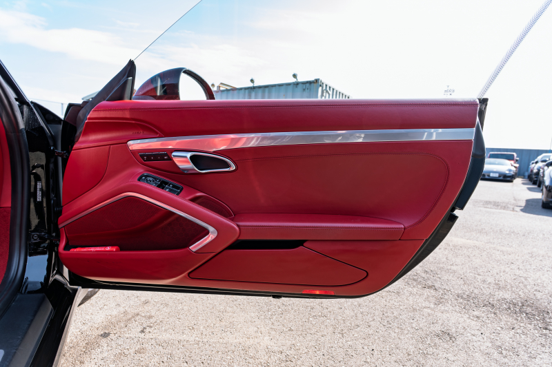 ポルシェ 911(Type991.1) ｶﾚﾗ　MY14 ｶﾚﾗﾚｯﾄﾞﾚｻﾞｰｲﾝﾃﾘｱ 14Wayｴﾚｸﾄﾘｯｸｼｰﾄ ｼｰﾄﾋｰﾀｰ ｽﾄﾗｰﾀﾞﾅﾋﾞ ﾌﾙｾｸﾞTV Bｶﾒﾗ PDLS ｽﾎﾟｰﾂﾃﾞｻﾞｲﾝｽﾃｱﾘﾝｸﾞ ｵｰﾄｴｱｺﾝ 電動Dﾐﾗｰ TPM ｶﾚﾗ19ｲﾝﾁAW　2年保証