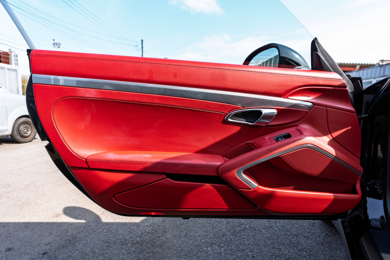 ポルシェ 911(Type991.1) ｶﾚﾗ　MY14 ｶﾚﾗﾚｯﾄﾞﾚｻﾞｰｲﾝﾃﾘｱ 14Wayｴﾚｸﾄﾘｯｸｼｰﾄ ｼｰﾄﾋｰﾀｰ ｽﾄﾗｰﾀﾞﾅﾋﾞ ﾌﾙｾｸﾞTV Bｶﾒﾗ PDLS ｽﾎﾟｰﾂﾃﾞｻﾞｲﾝｽﾃｱﾘﾝｸﾞ ｵｰﾄｴｱｺﾝ 電動Dﾐﾗｰ TPM ｶﾚﾗ19ｲﾝﾁAW　2年保証