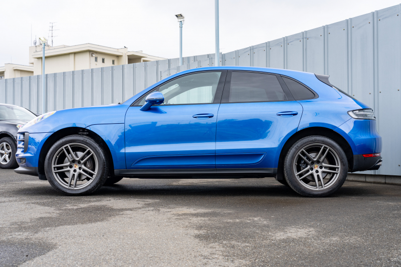 ポルシェ マカン ﾍﾞｰｽｸﾞﾚｰﾄﾞ ｽﾎﾟｰﾂｸﾛﾉPKG　ｱｹﾞｰﾄｸﾞﾚｰﾚｻﾞｰ ﾍﾞﾝﾁﾚｰﾀｰ ﾊﾟﾉﾗﾏｻﾝﾙｰﾌ PCMﾅﾋﾞ ｱﾗｳﾝﾄﾞﾋﾞｭｰ ｴﾝﾄﾘｰﾄﾞﾗｲﾌﾞ ACC ﾚｰﾝﾁｪﾝｼﾞ PDLS+ PASM TPM ﾏｶﾝﾀｰﾎﾞ20ｲﾝﾁAW　2年保証