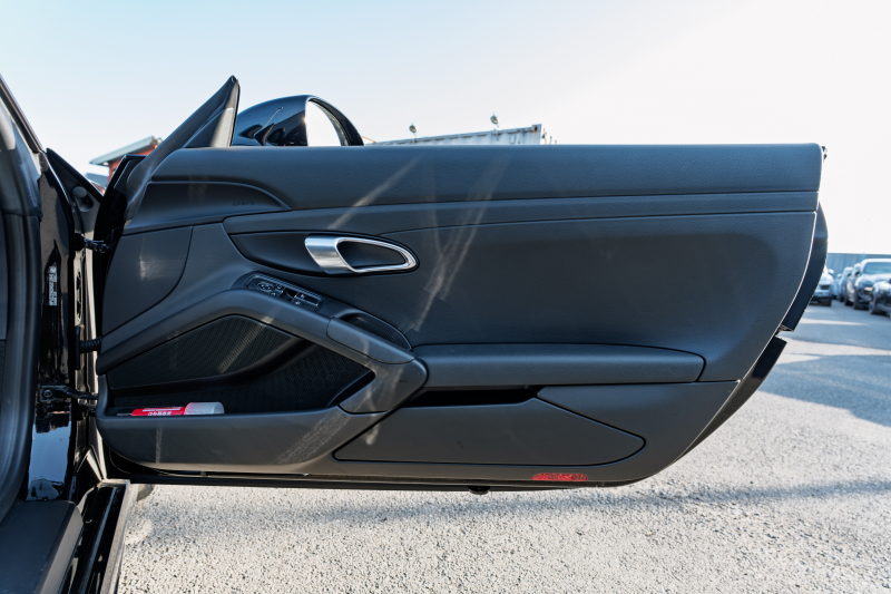 ポルシェ 718 ボクスター ﾍﾞｰｽｸﾞﾚｰﾄﾞ ｽﾎﾟｰﾂｸﾛﾉPKG　6速ﾏﾆｭｱﾙ ﾌﾞﾗｯｸﾊｰﾌﾚｻﾞｰ ｼｰﾄﾋｰﾀｰ ﾌﾞﾗｯｸｿﾌﾄﾄｯﾌﾟ PCMﾅﾋﾞTV CarPlay PASM GTｽﾎﾟｰﾂｽﾃｱ ｽﾎﾟｰﾂﾃｰﾙﾊﾟｲﾌﾟ  ﾎﾞｸｽﾀｰS19ｲﾝﾁAW　2年保証